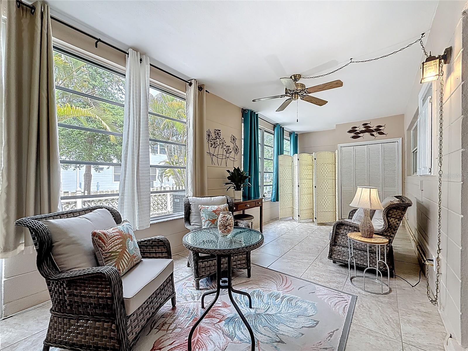 5861 42ND TER N #1610, KENNETH CITY, FL, 33709