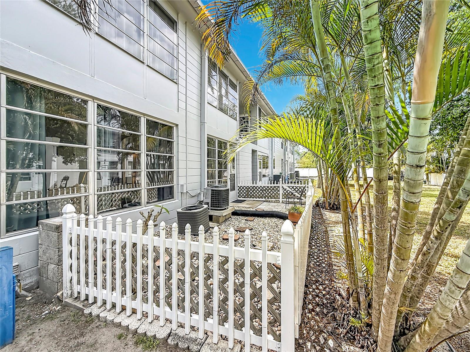 5861 42ND TER N #1610, KENNETH CITY, FL, 33709