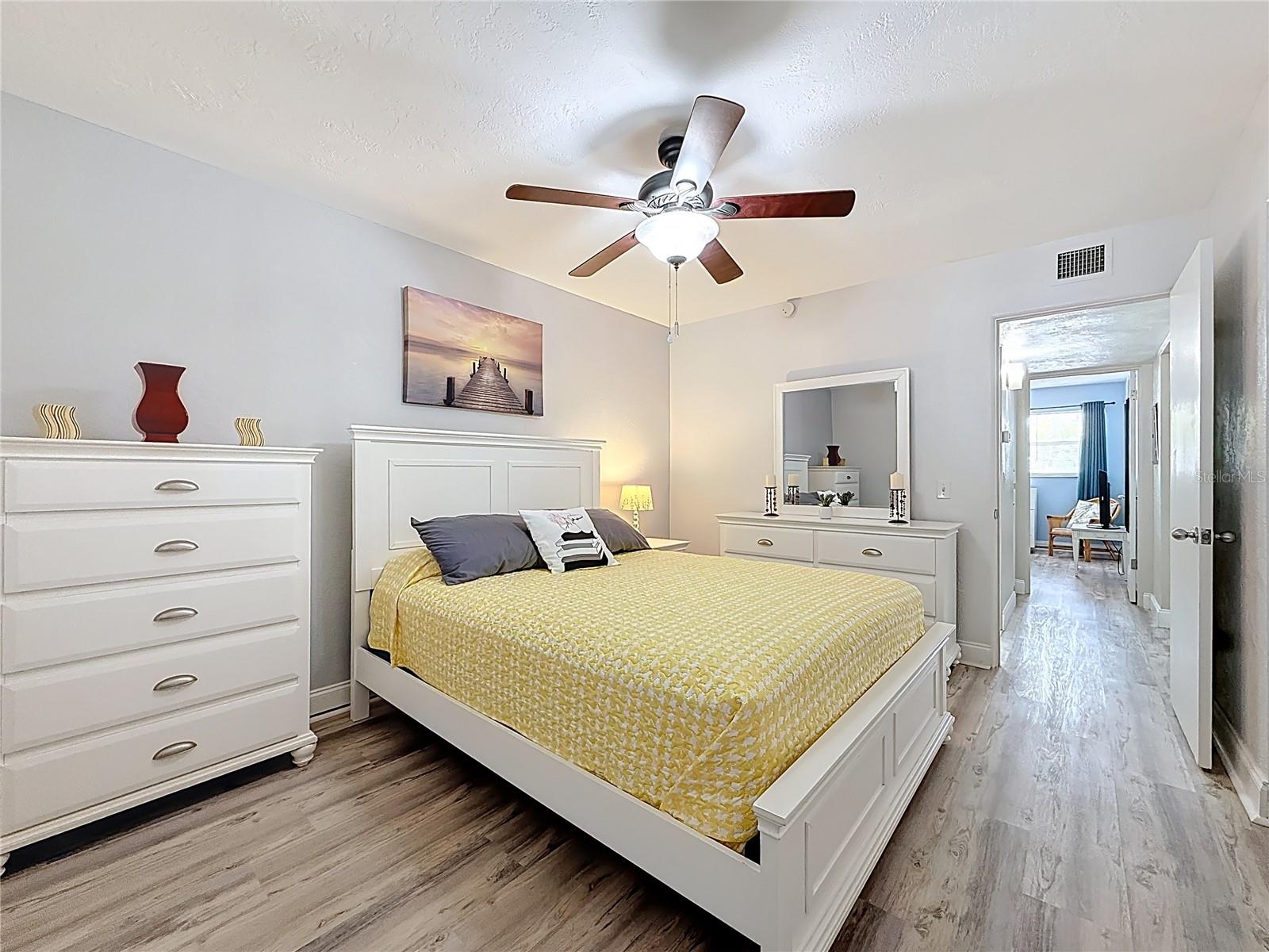 5861 42ND TER N #1610, KENNETH CITY, FL, 33709