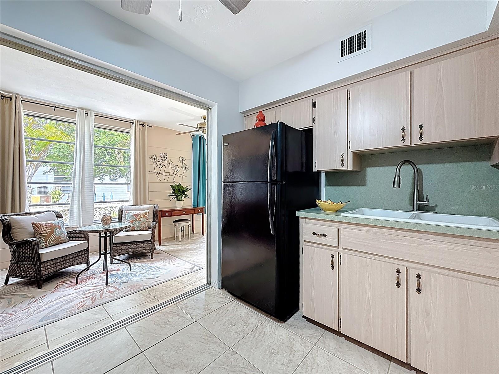 5861 42ND TER N #1610, KENNETH CITY, FL, 33709