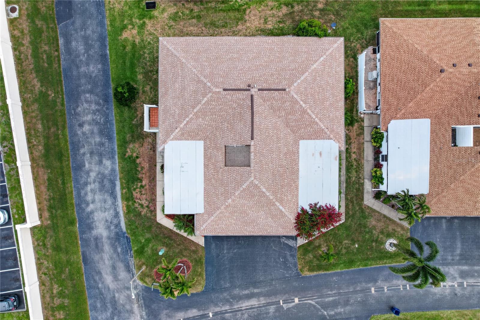 3501 N VILLAGE CT #220, SARASOTA, FL, 34231