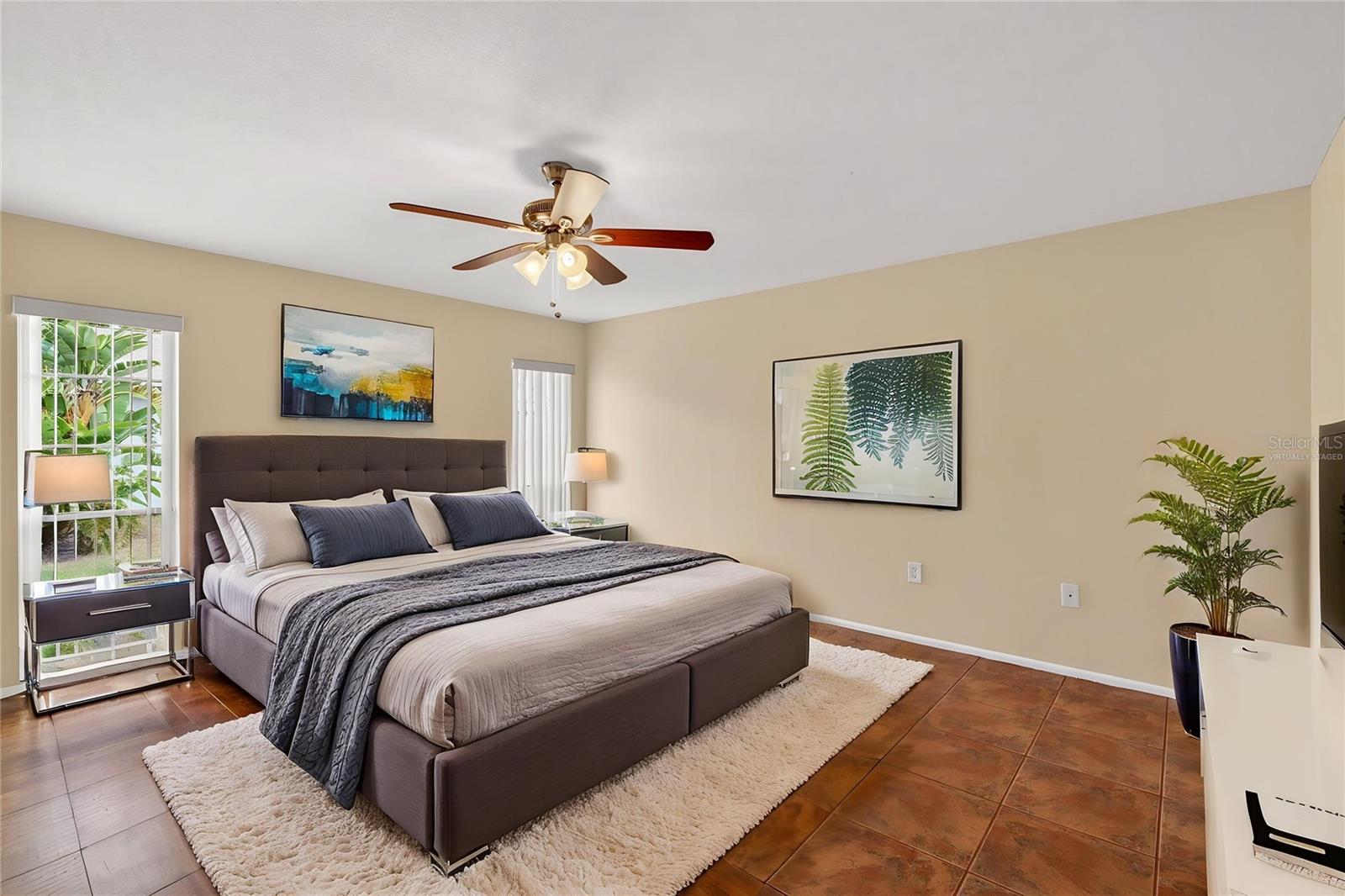 3501 N VILLAGE CT #220, SARASOTA, FL, 34231