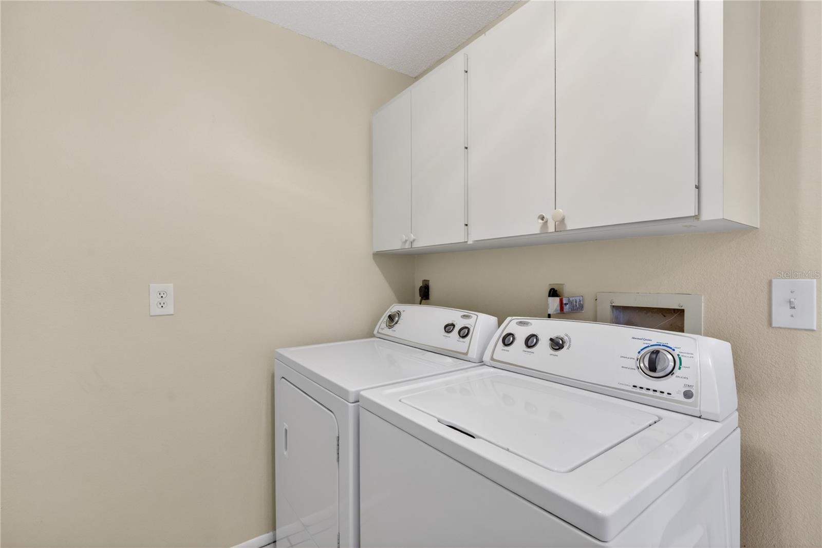 3501 N VILLAGE CT #220, SARASOTA, FL, 34231