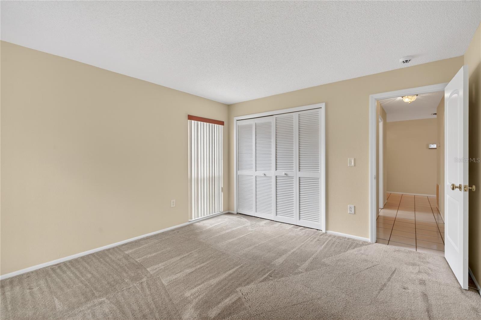 3501 N VILLAGE CT #220, SARASOTA, FL, 34231