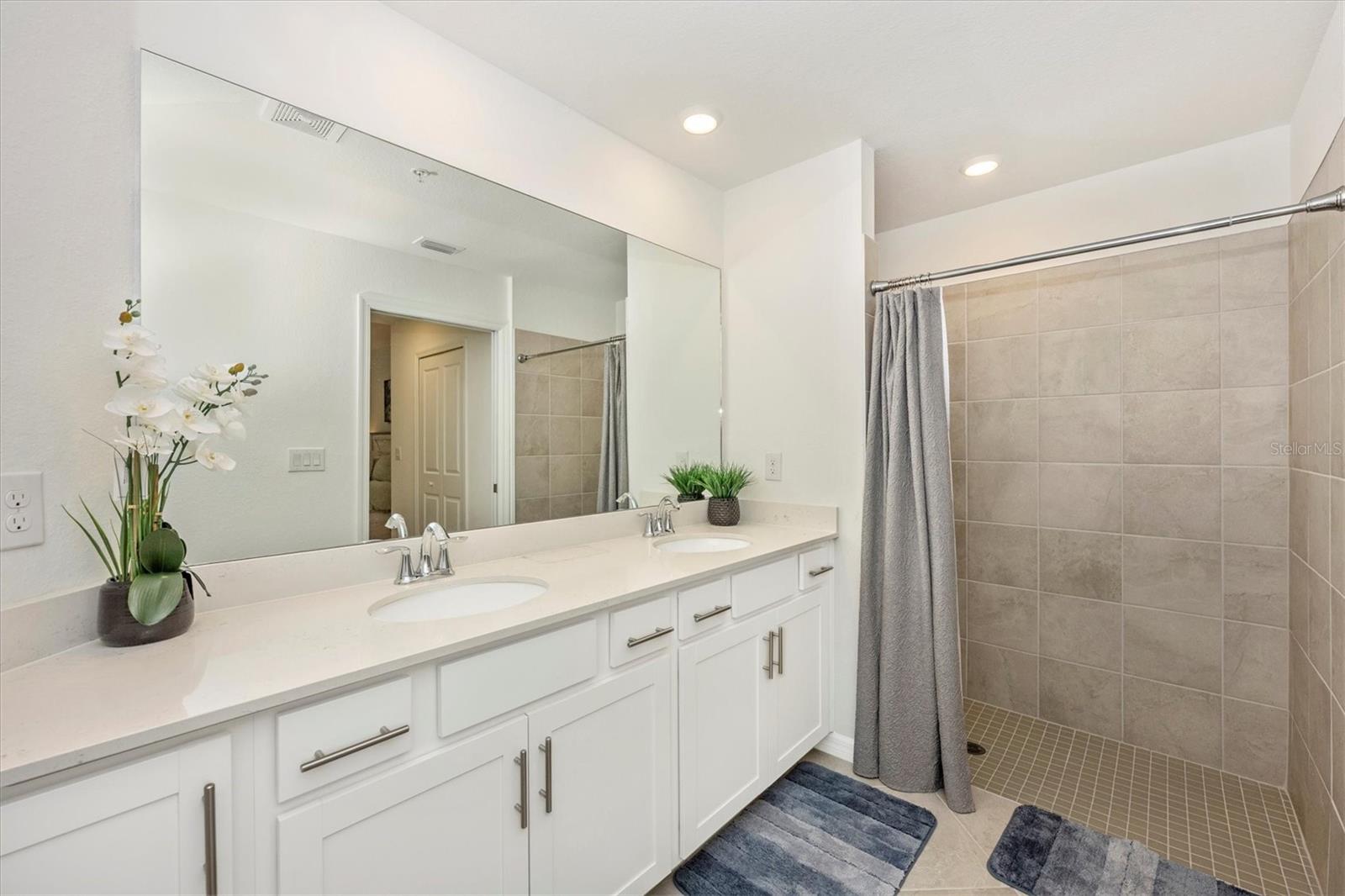 12550 GALAPAGOS ST #104, VENICE, FL, 34293