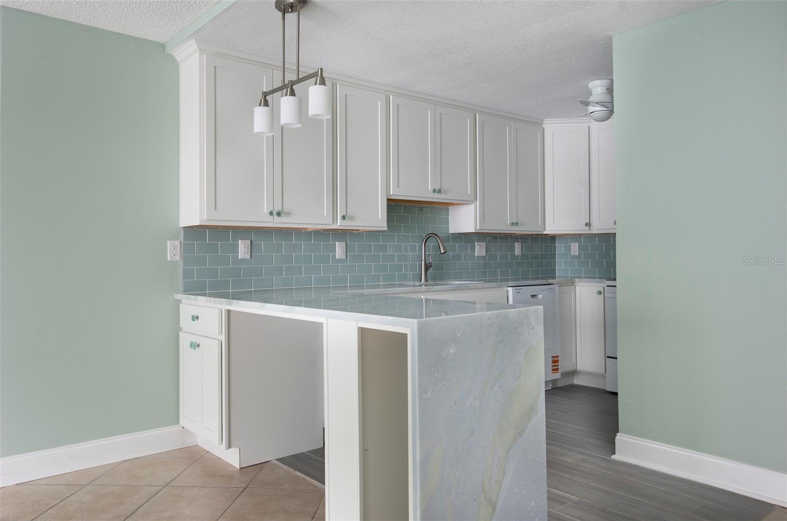 450 TREASURE ISLAND CSWY #105, TREASURE ISLAND, FL, 33706