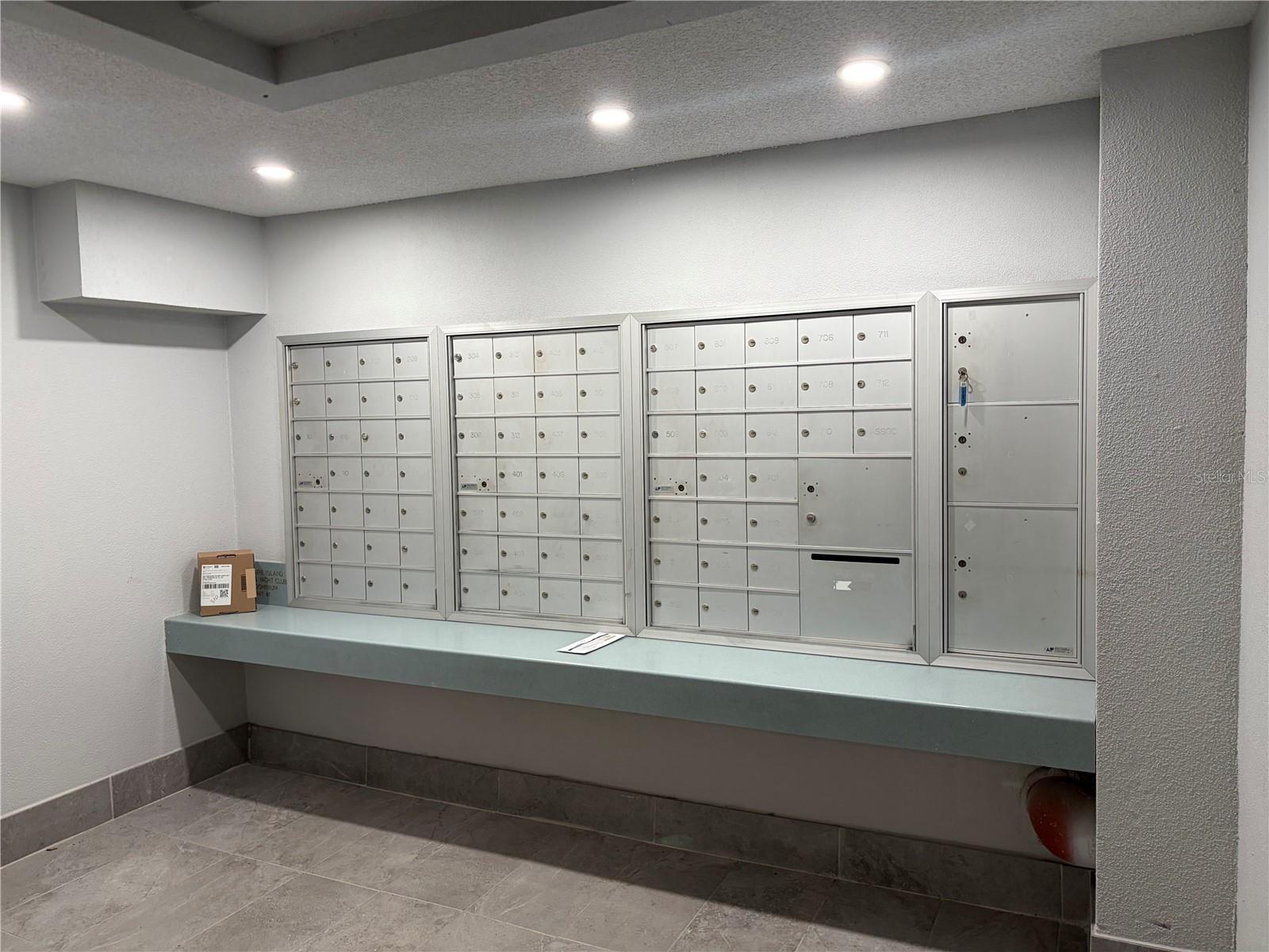 450 TREASURE ISLAND CSWY #105, TREASURE ISLAND, FL, 33706