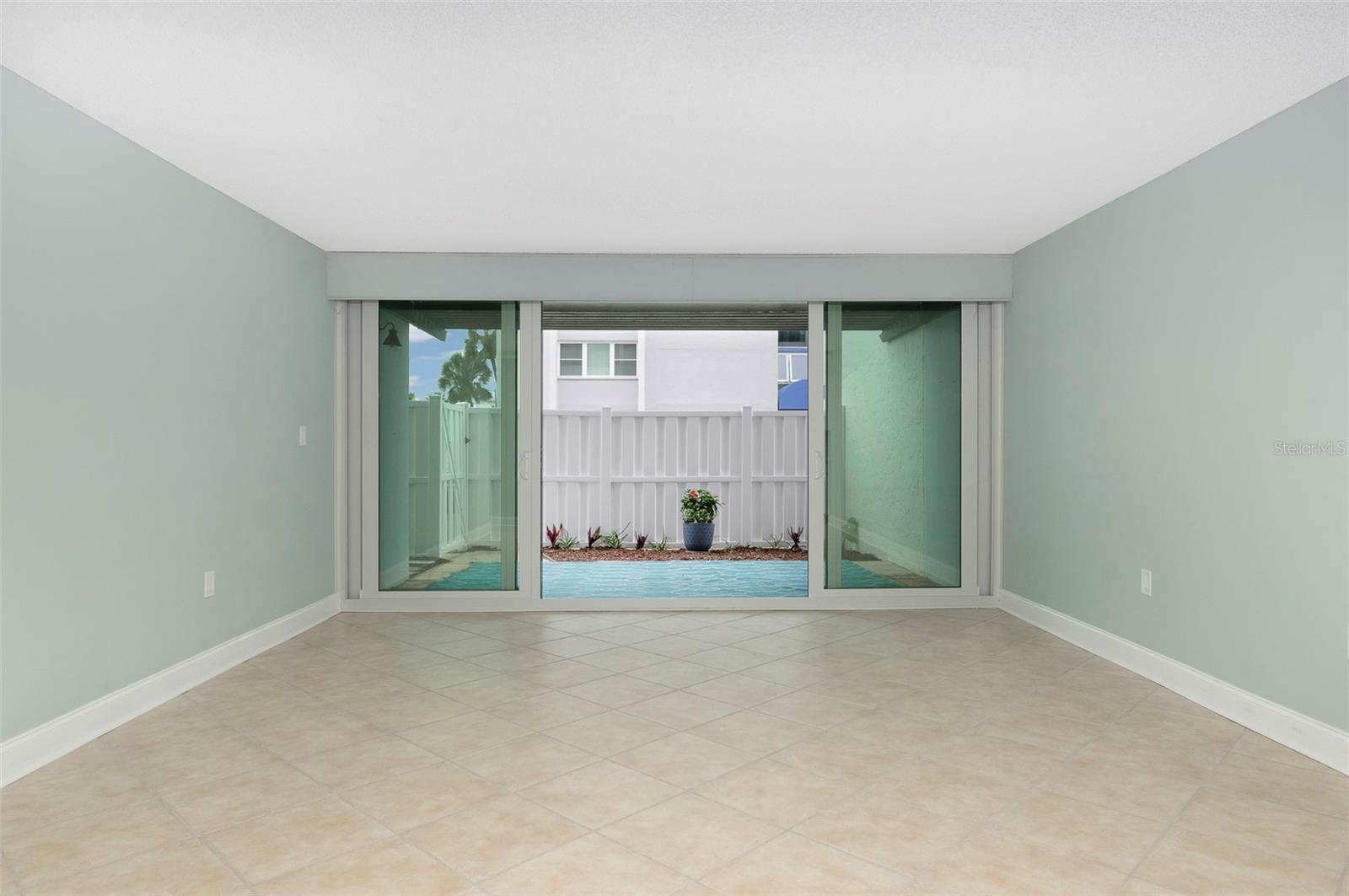 450 TREASURE ISLAND CSWY #105, TREASURE ISLAND, FL, 33706