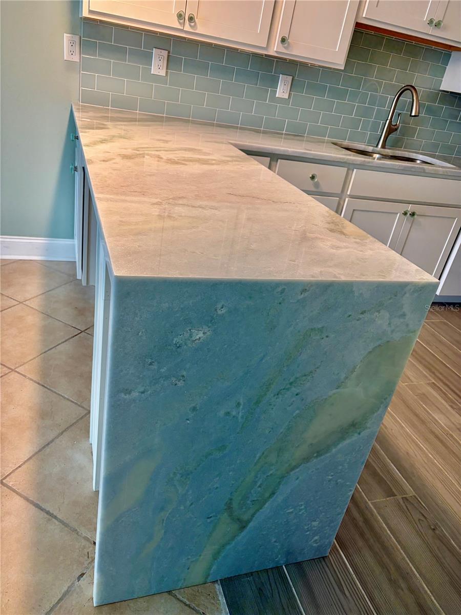 450 TREASURE ISLAND CSWY #105, TREASURE ISLAND, FL, 33706