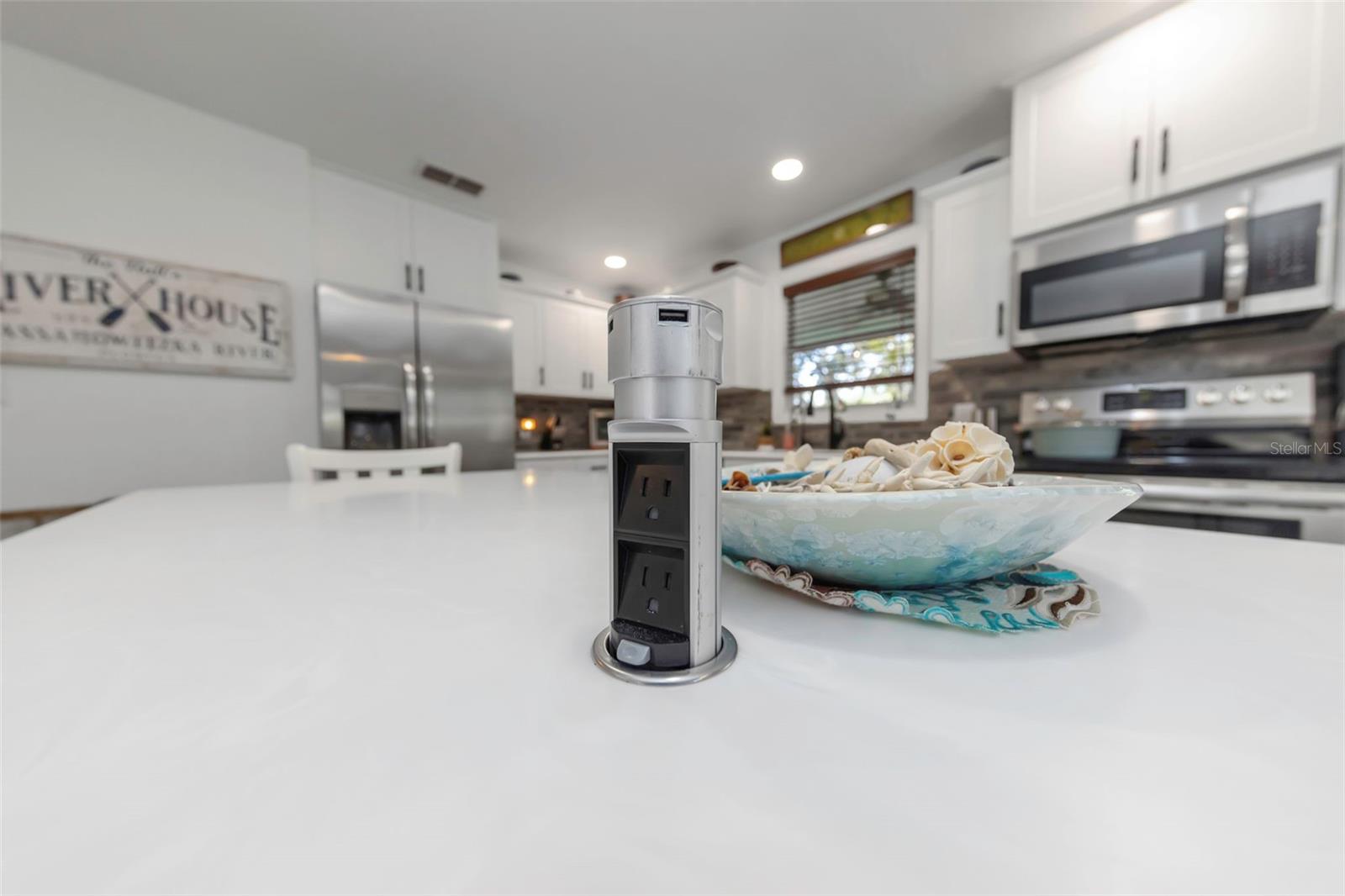 8147 W BOUNTY CT, HOMOSASSA, FL, 34448
