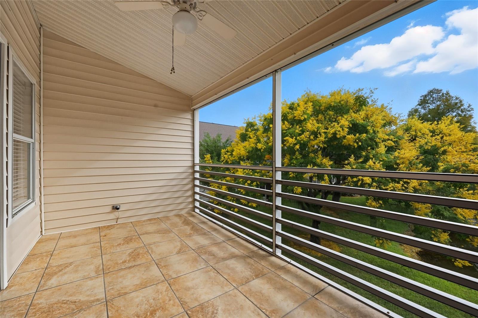 6029 LAKE POINTE DR #202, ORLANDO, FL, 32822