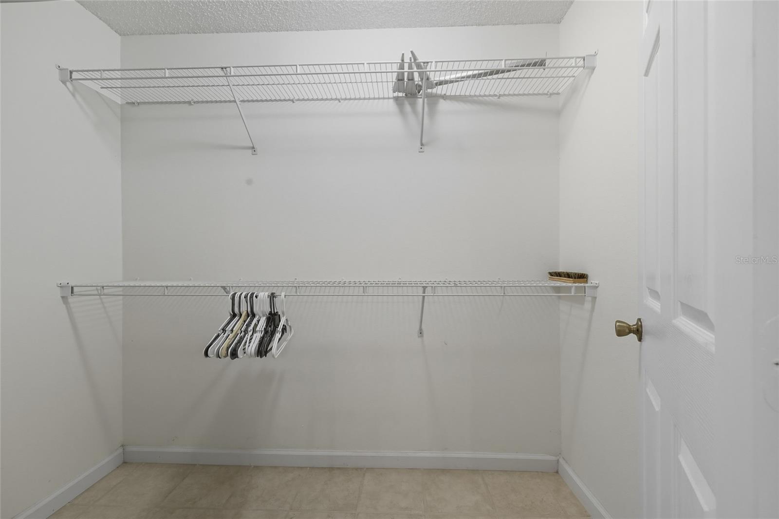 6029 LAKE POINTE DR #202, ORLANDO, FL, 32822