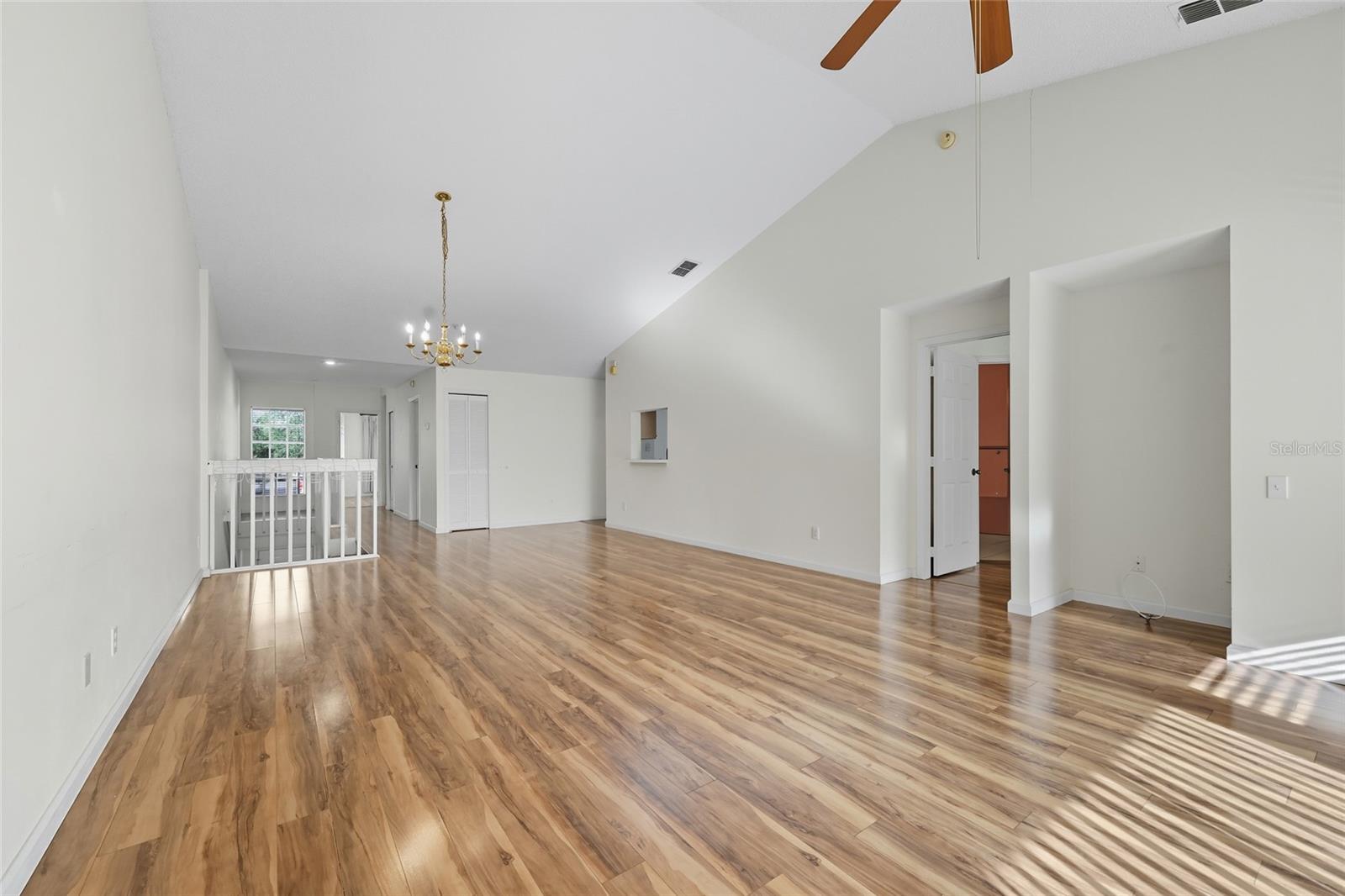 6029 LAKE POINTE DR #202, ORLANDO, FL, 32822