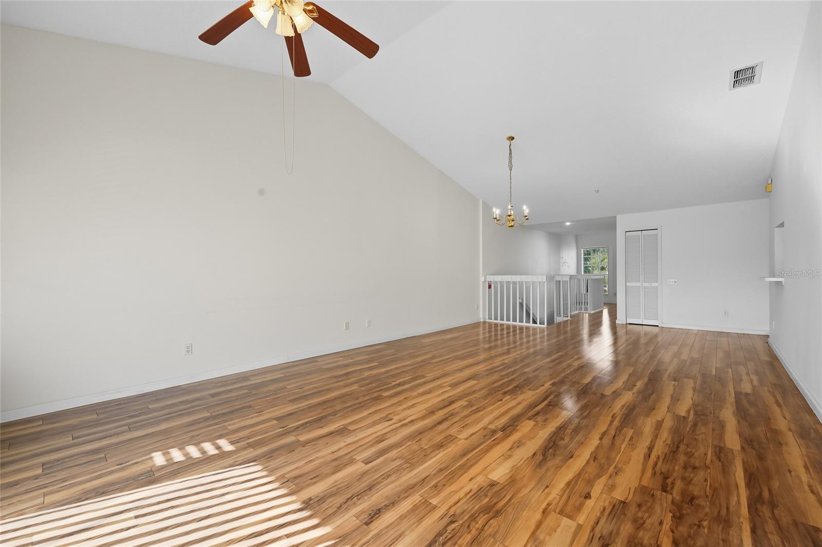 6029 LAKE POINTE DR #202, ORLANDO, FL, 32822