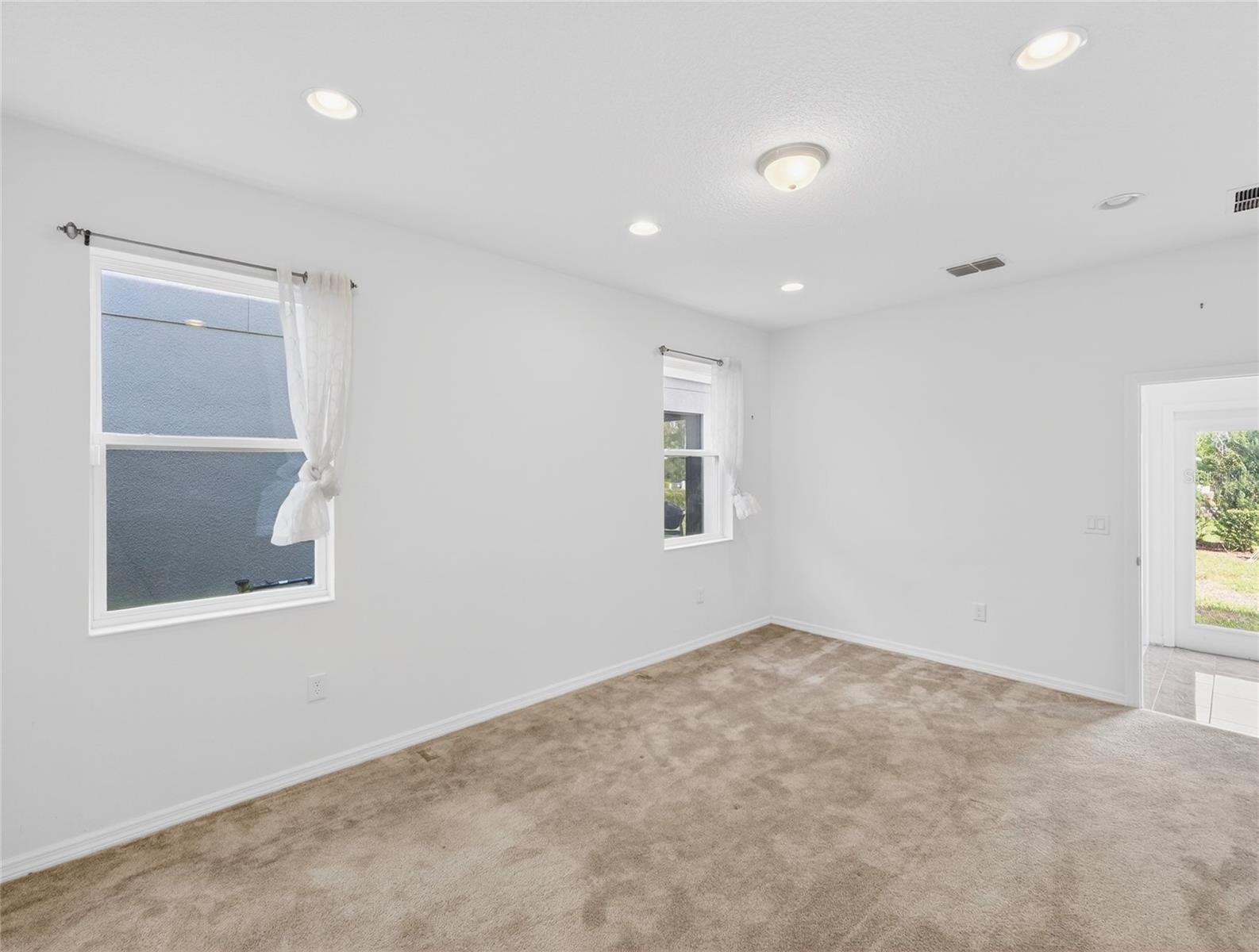 2556 LEYLAND CYPRESS LN, SANFORD, FL, 32773