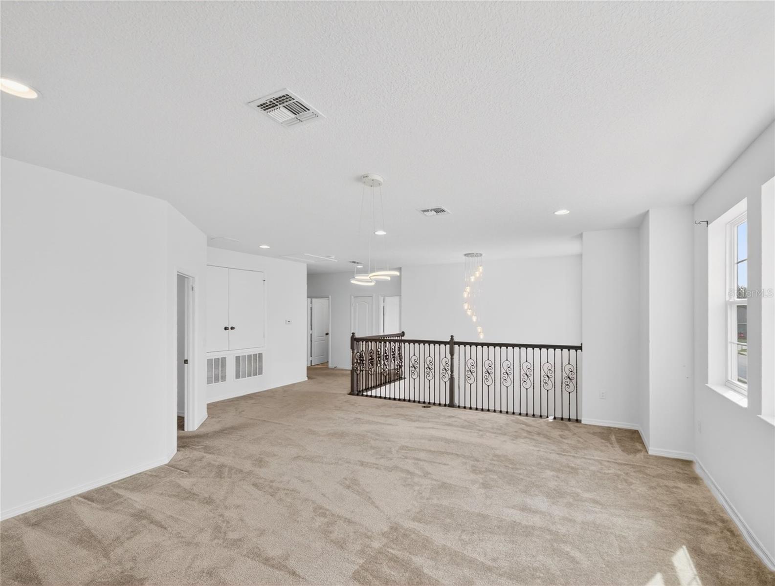 2556 LEYLAND CYPRESS LN, SANFORD, FL, 32773