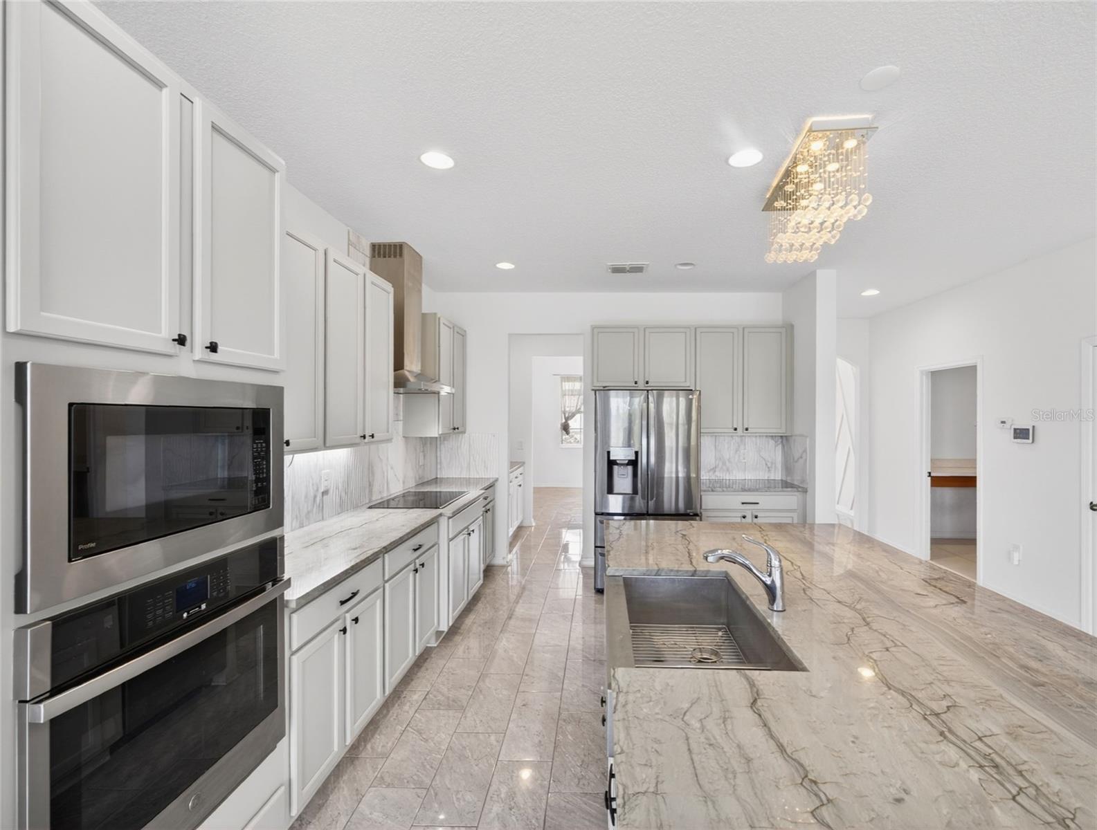 2556 LEYLAND CYPRESS LN, SANFORD, FL, 32773