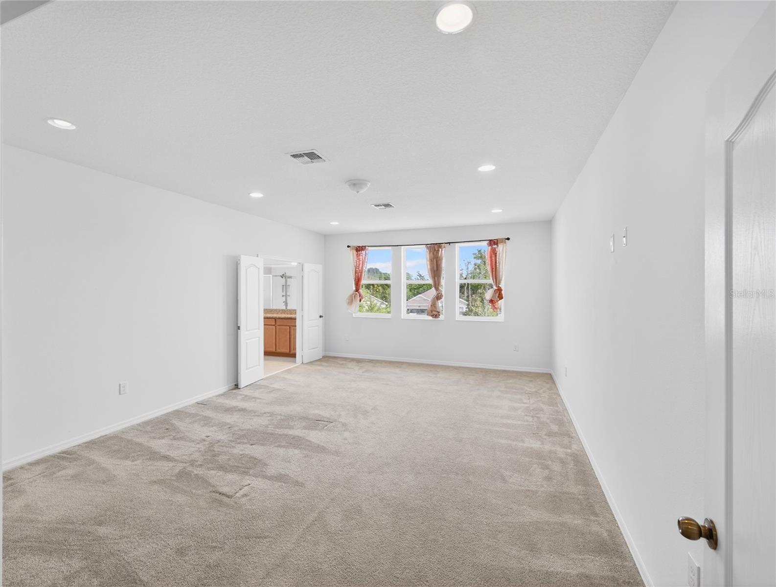 2556 LEYLAND CYPRESS LN, SANFORD, FL, 32773