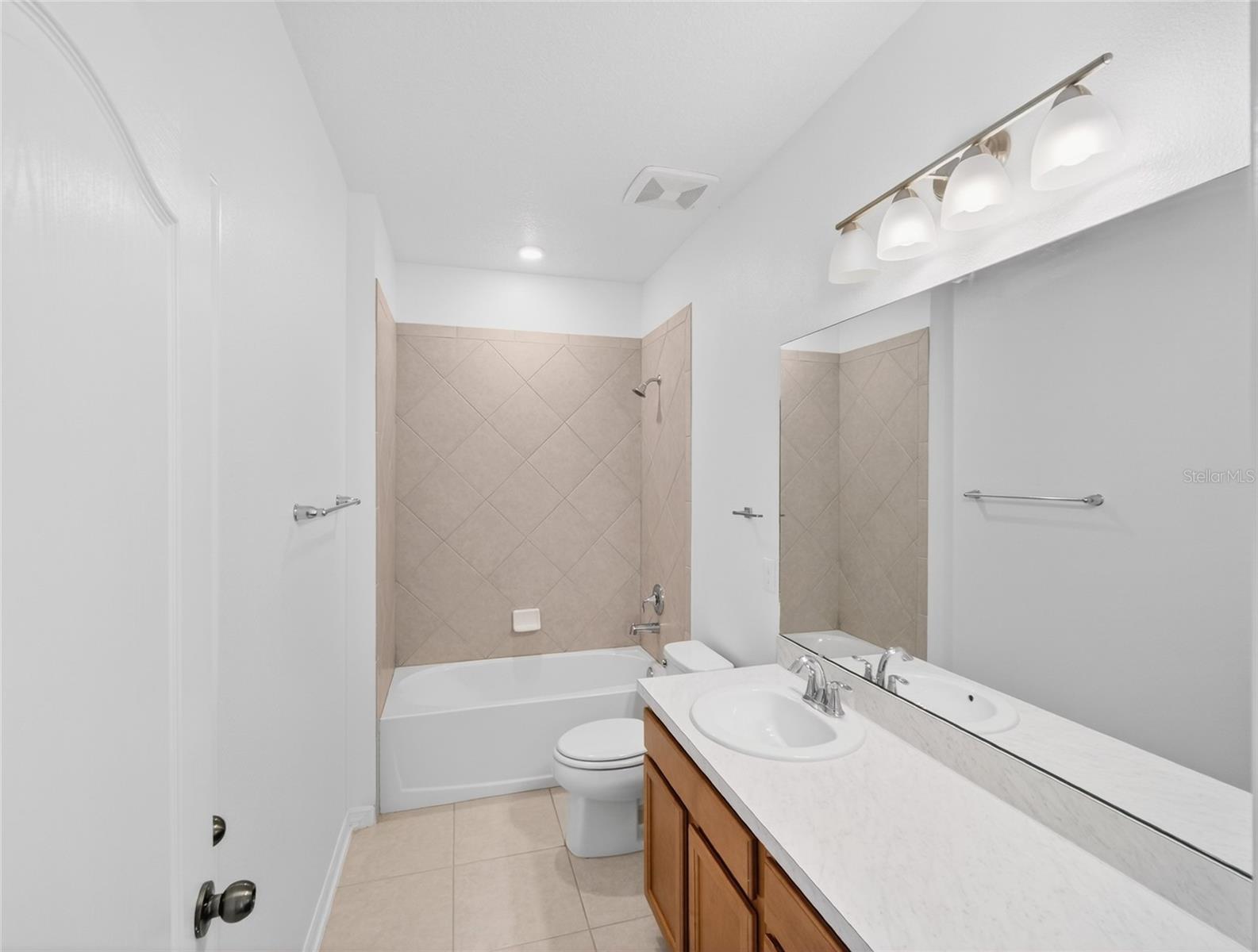 2556 LEYLAND CYPRESS LN, SANFORD, FL, 32773