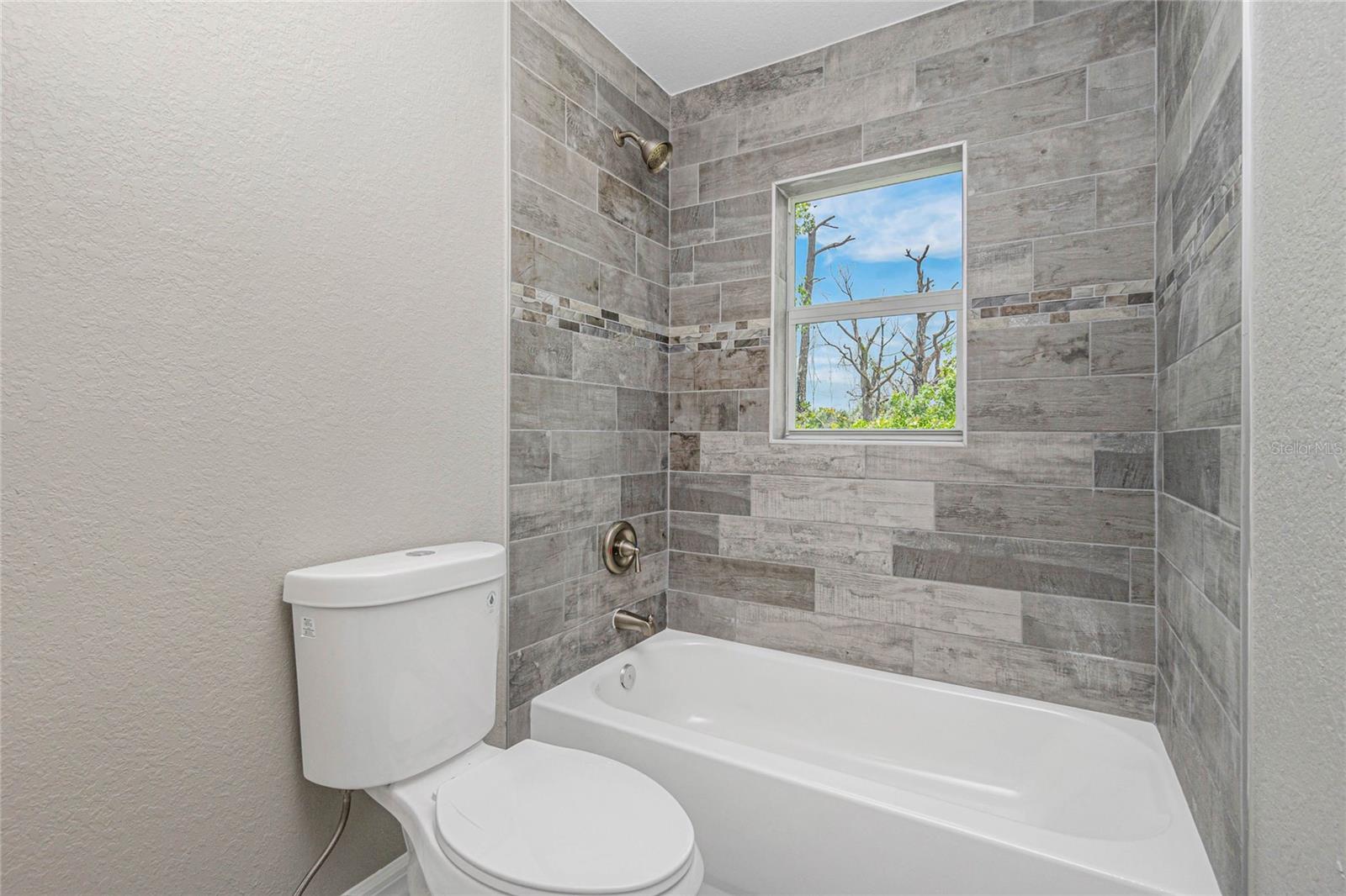 197 BAYTREE DR, ROTONDA WEST, FL, 33947