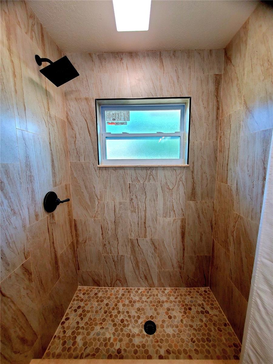 835 ANCHORAGE LN, PALM HARBOR, FL, 34685