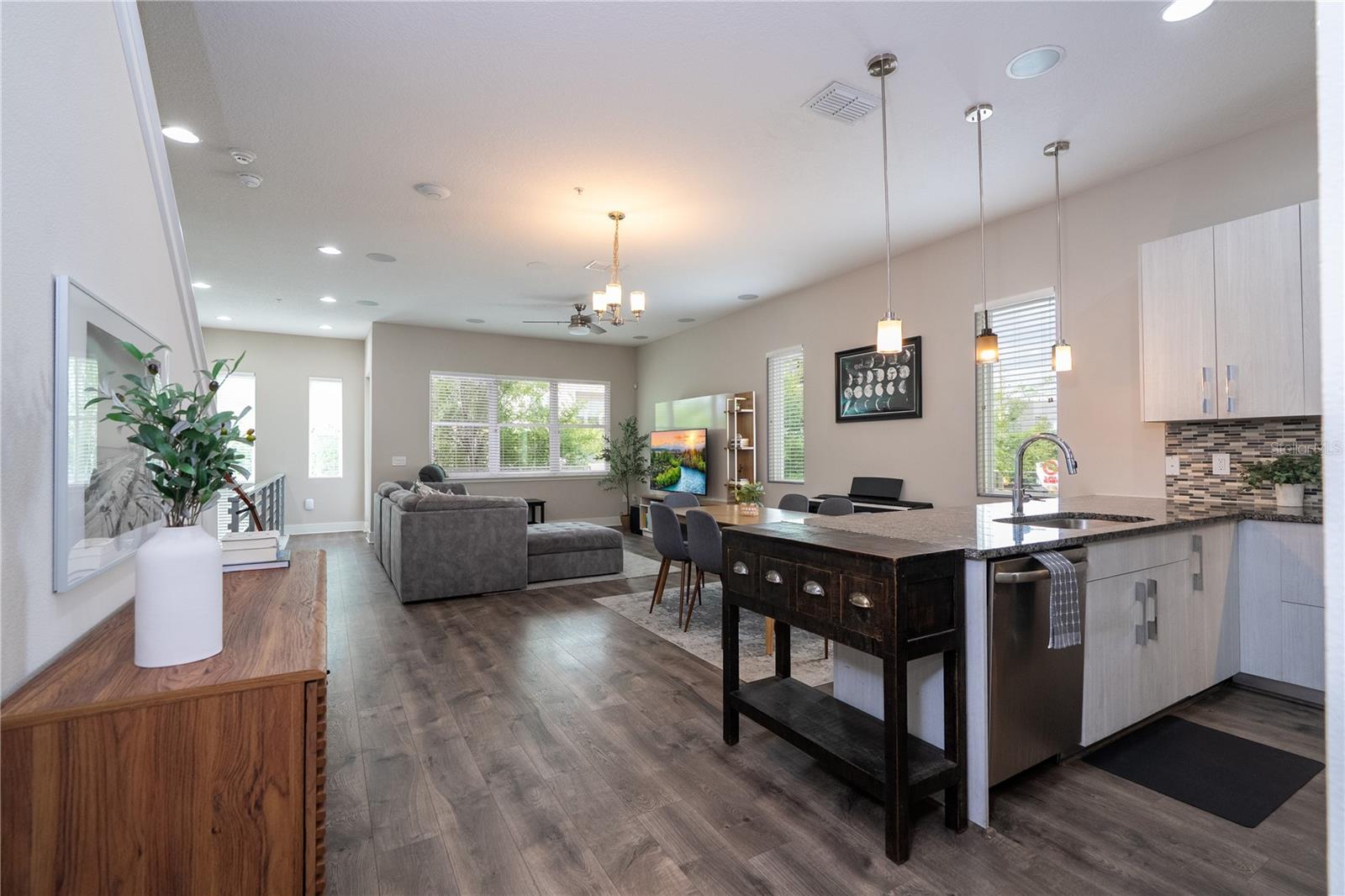 73 W GRANT ST, ORLANDO, FL, 32806