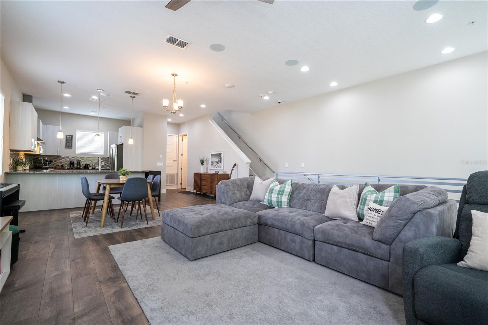 73 W GRANT ST, ORLANDO, FL, 32806