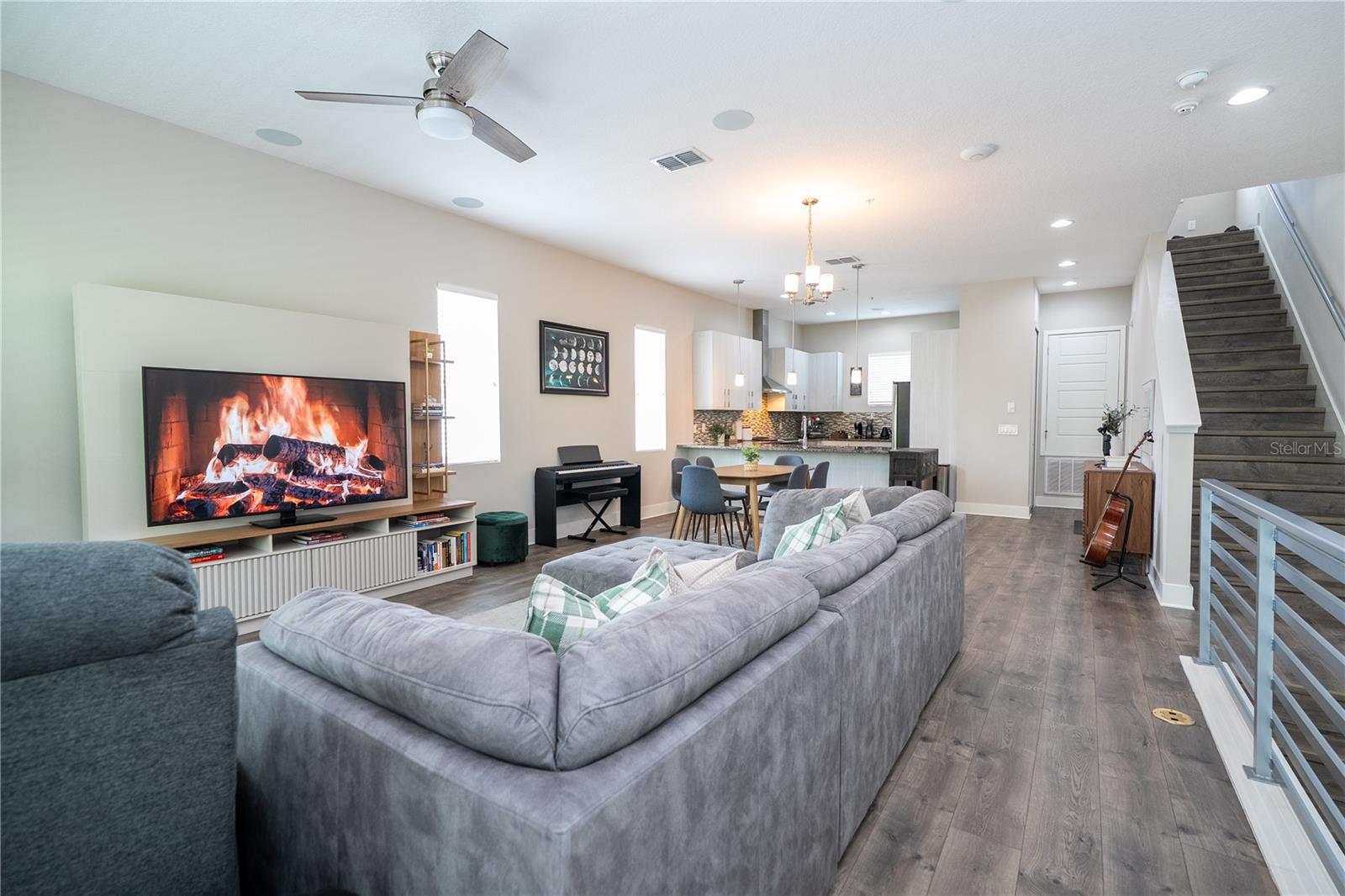 73 W GRANT ST, ORLANDO, FL, 32806