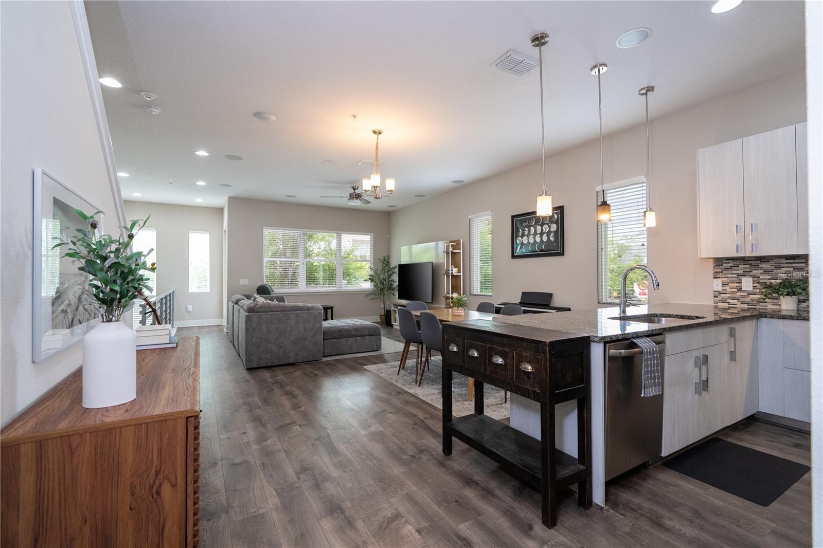 73 W GRANT ST, ORLANDO, FL, 32806