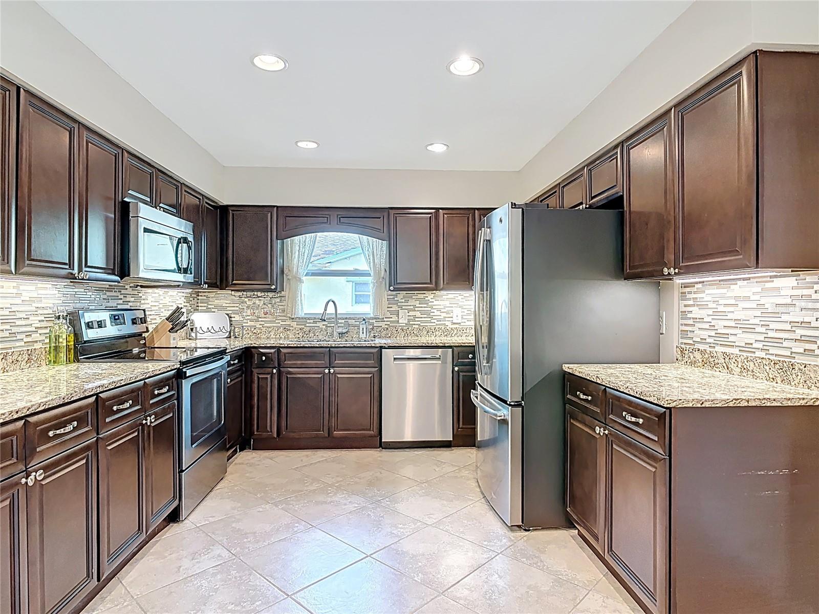 1712 NEEDLE PALM DR, EDGEWATER, FL, 32132