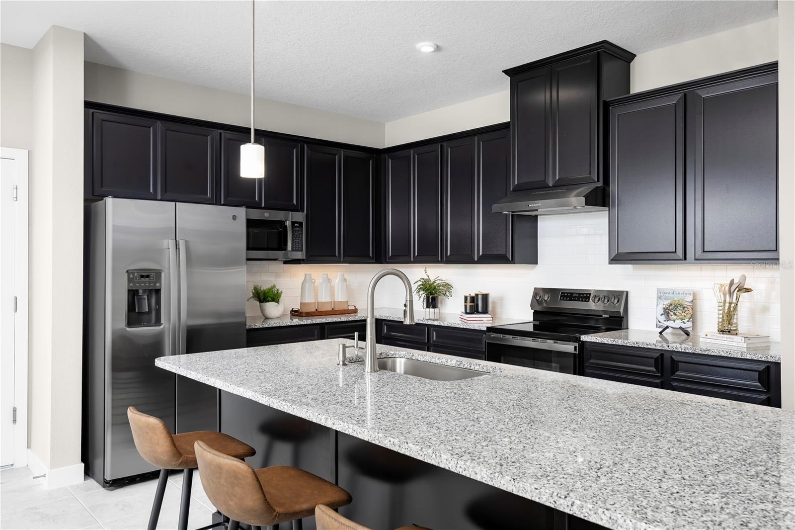 3738 SKY MOUNTAIN ALY, APOPKA, FL, 32712