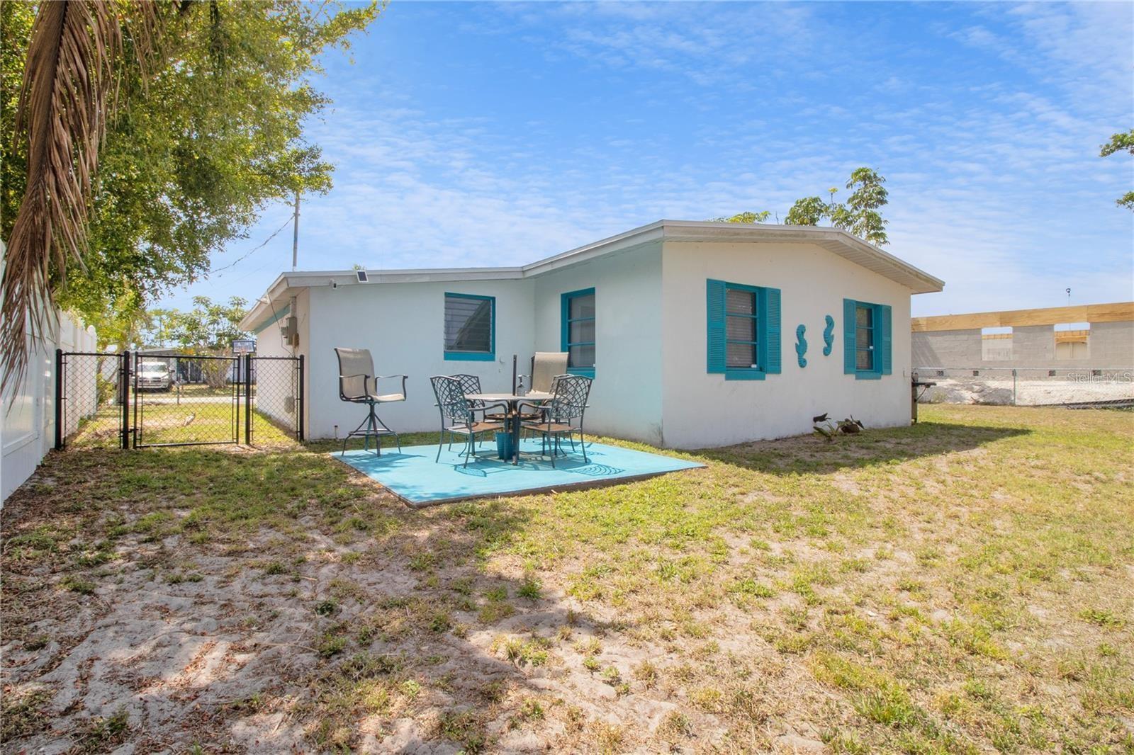 815 CONREID DR NE, PORT CHARLOTTE, FL, 33952