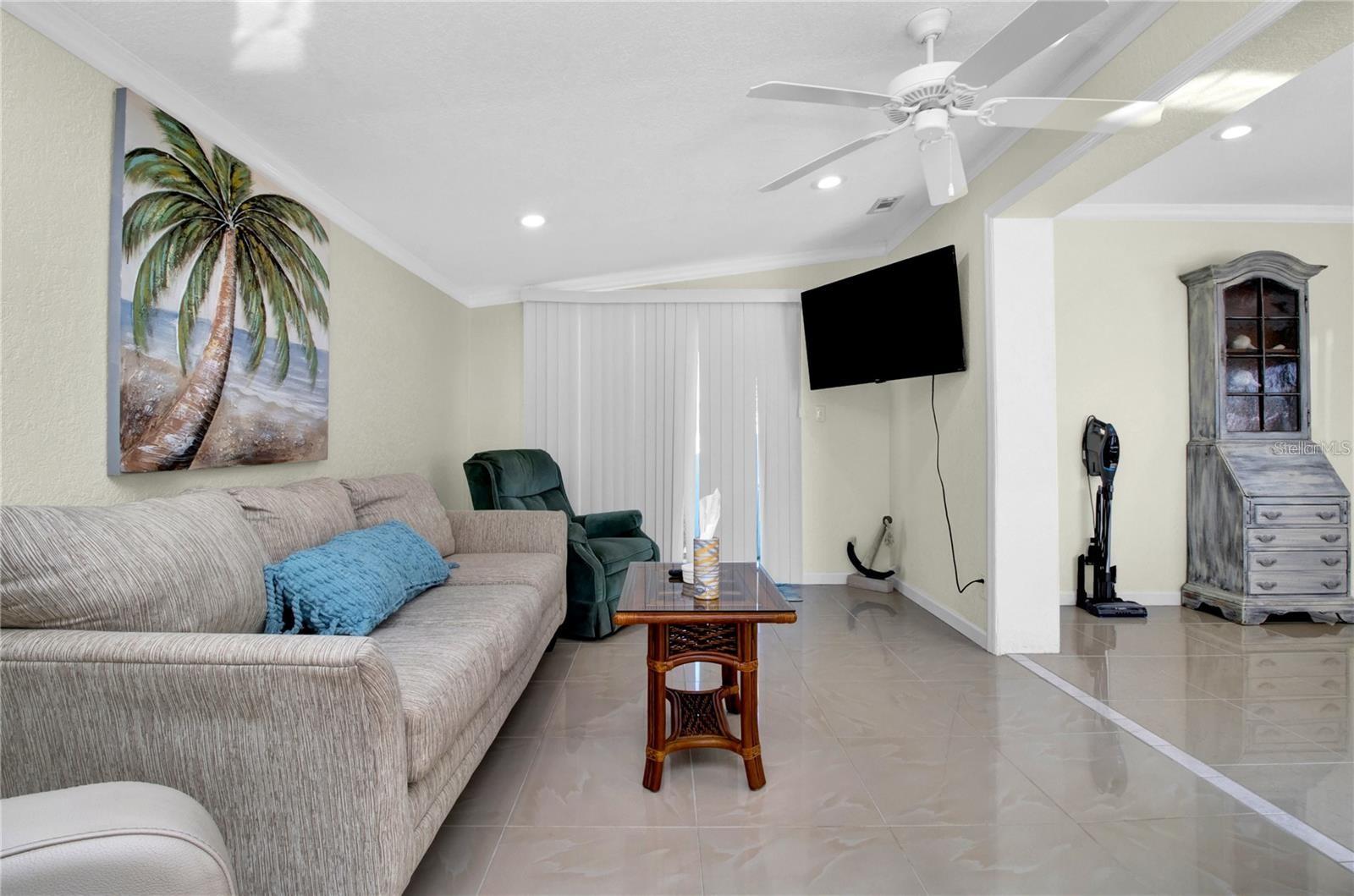 815 CONREID DR NE, PORT CHARLOTTE, FL, 33952