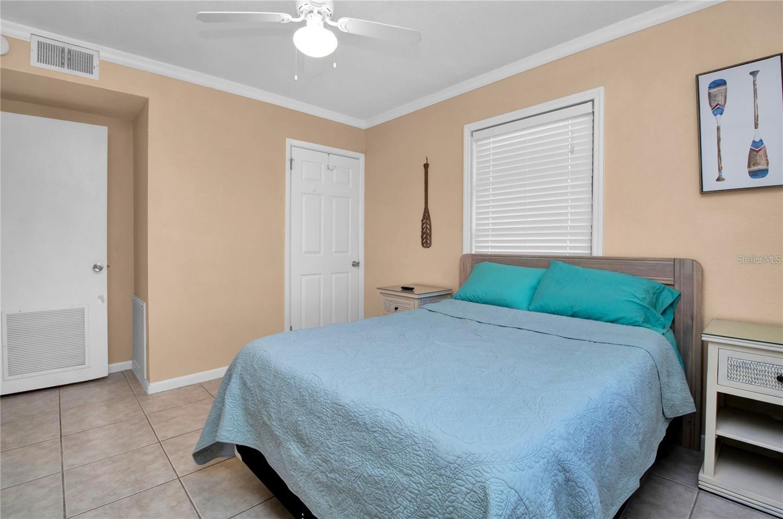 815 CONREID DR NE, PORT CHARLOTTE, FL, 33952