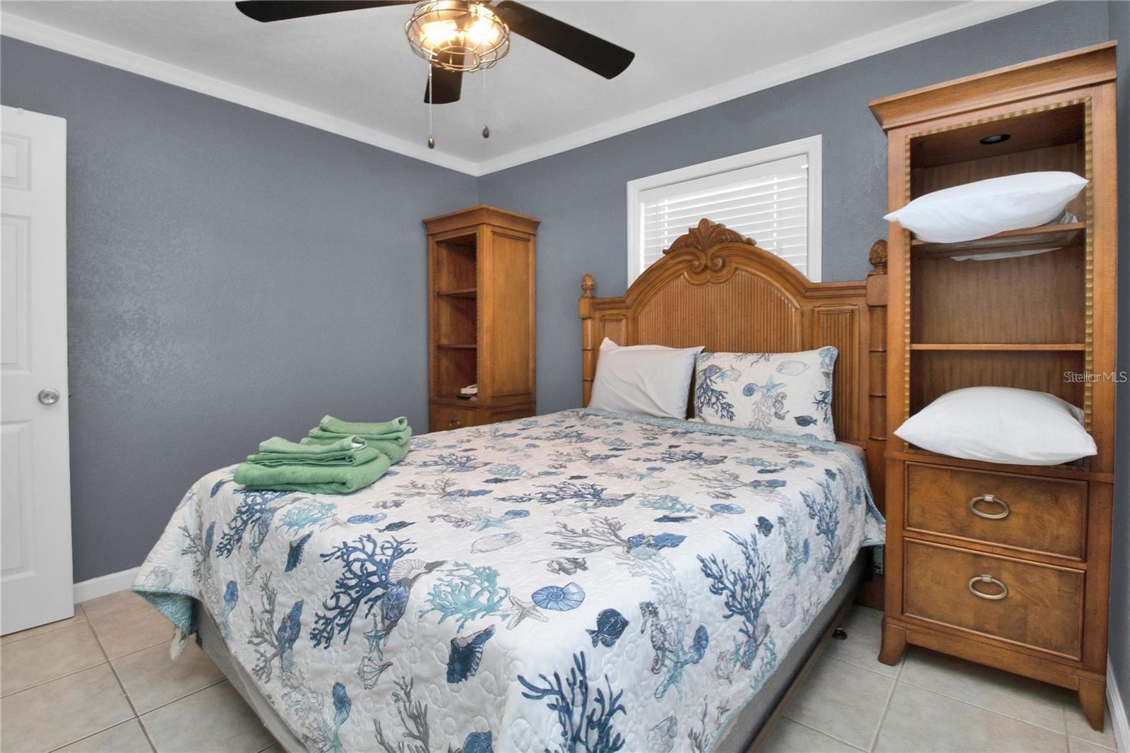 815 CONREID DR NE, PORT CHARLOTTE, FL, 33952