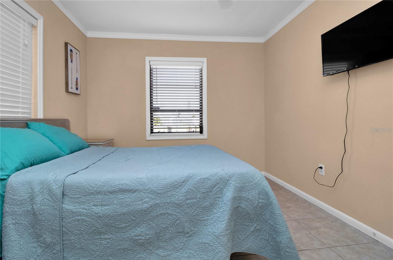 815 CONREID DR NE, PORT CHARLOTTE, FL, 33952