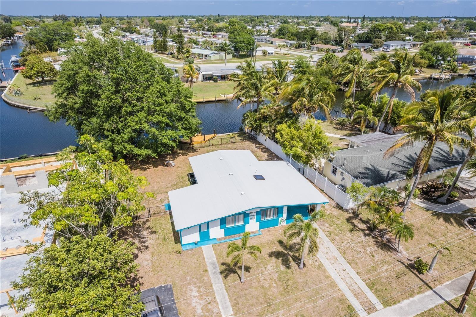 815 CONREID DR NE, PORT CHARLOTTE, FL, 33952
