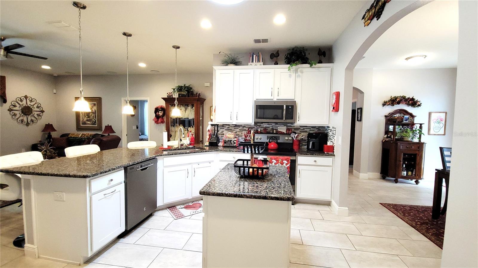 600 SUGAR RIDGE DR, DELAND, FL, 32720