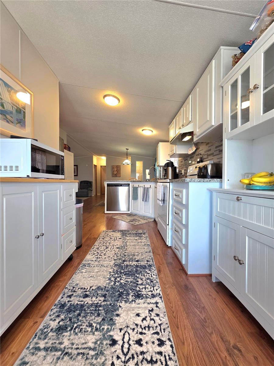 36743 TARA AVE, ZEPHYRHILLS, FL, 33542