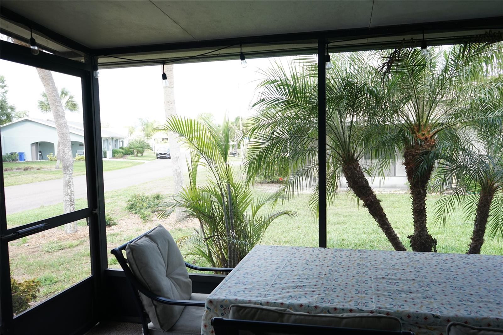 2102 HEREFORD DR #513, SUN CITY CENTER, FL, 33573