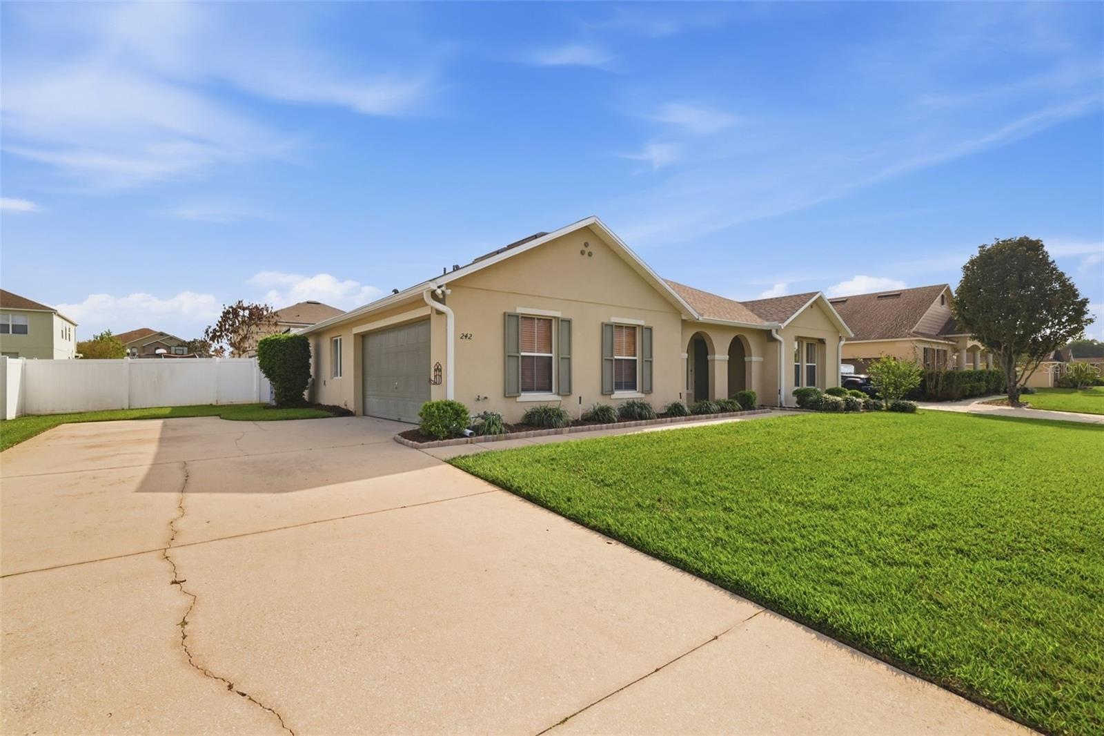 242 BLACK SPRINGS LN, WINTER GARDEN, FL, 34787