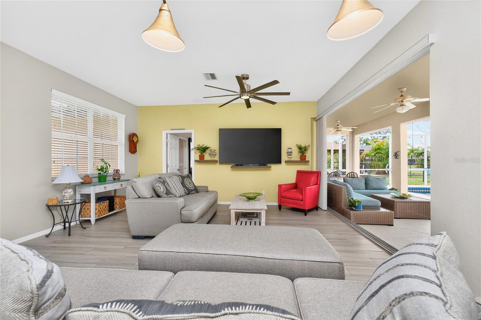 251 ROTONDA BLVD N, ROTONDA WEST, FL, 33947
