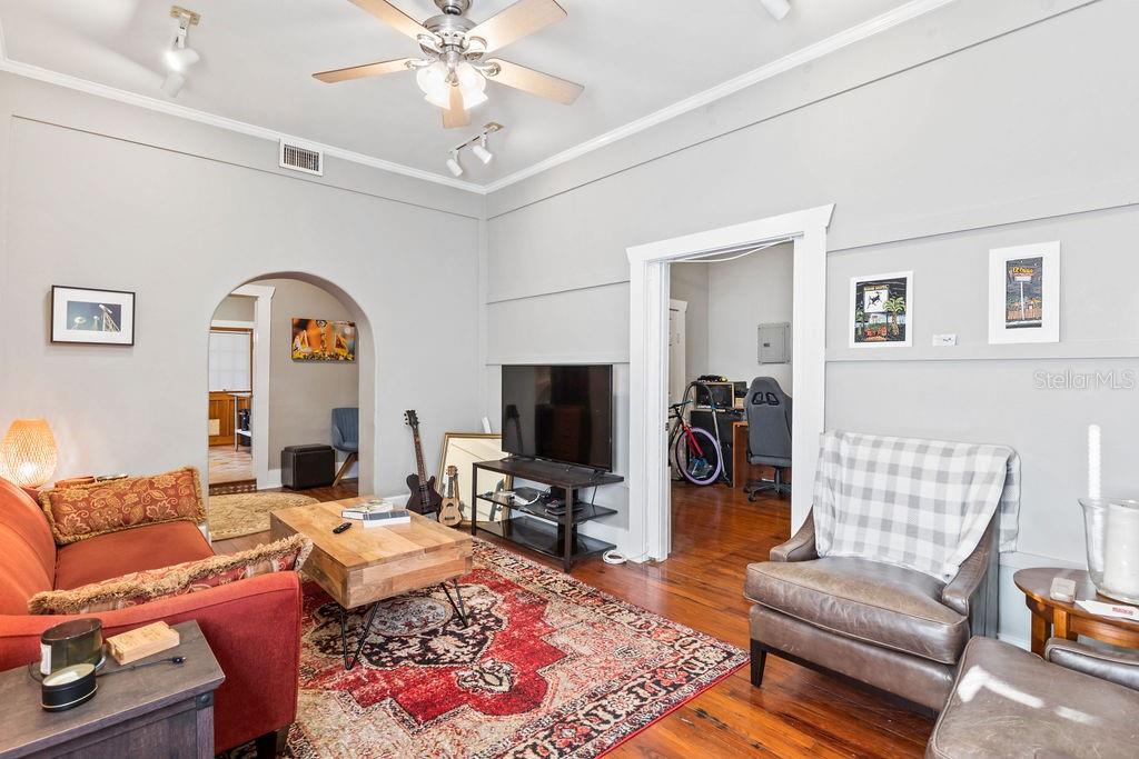 205 E VOORHIS AVE, DELAND, FL, 32724