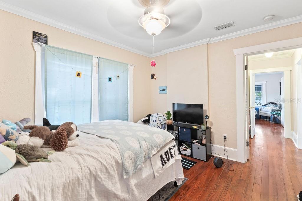 205 E VOORHIS AVE, DELAND, FL, 32724