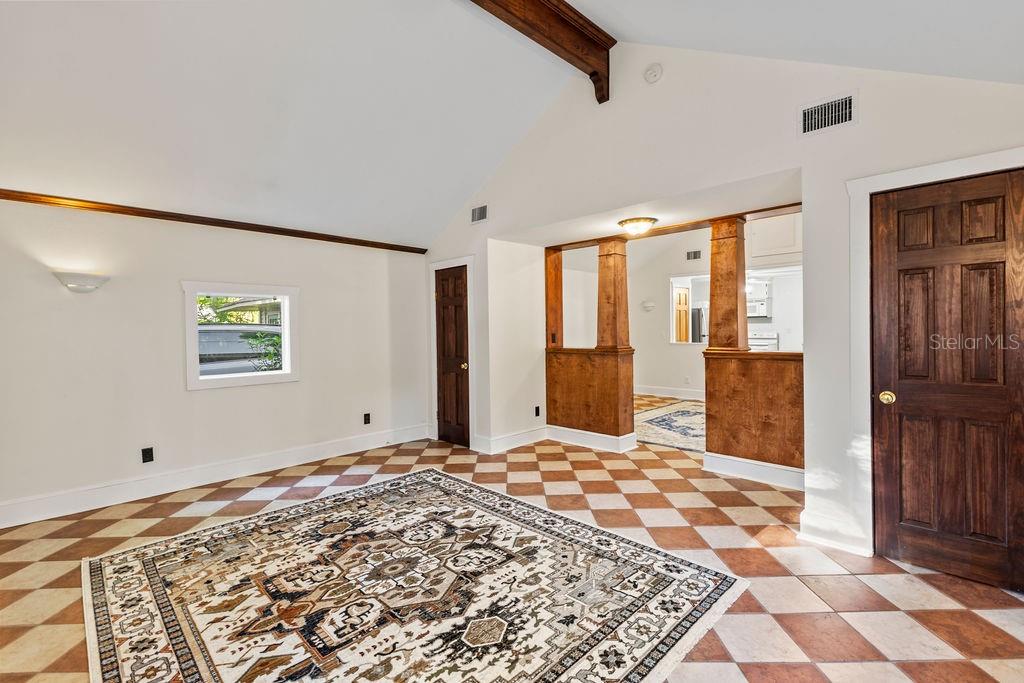 205 E VOORHIS AVE, DELAND, FL, 32724