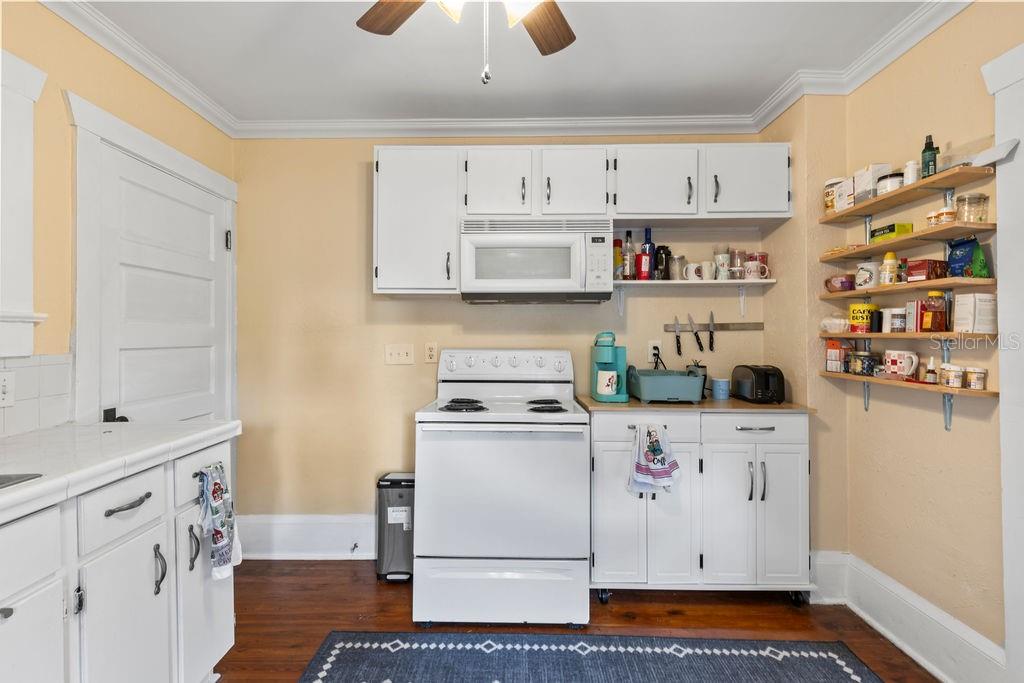 205 E VOORHIS AVE, DELAND, FL, 32724