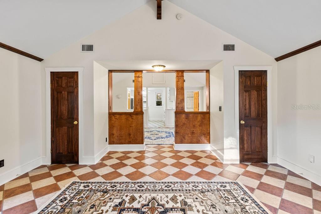 205 E VOORHIS AVE, DELAND, FL, 32724