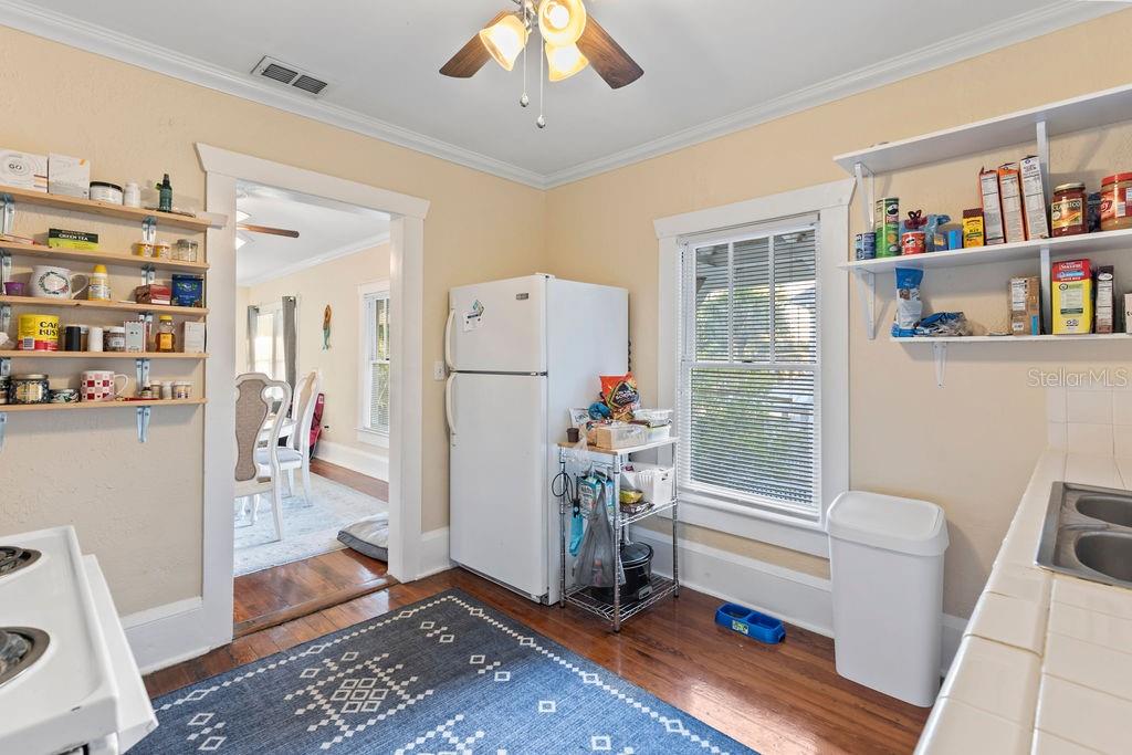 205 E VOORHIS AVE, DELAND, FL, 32724