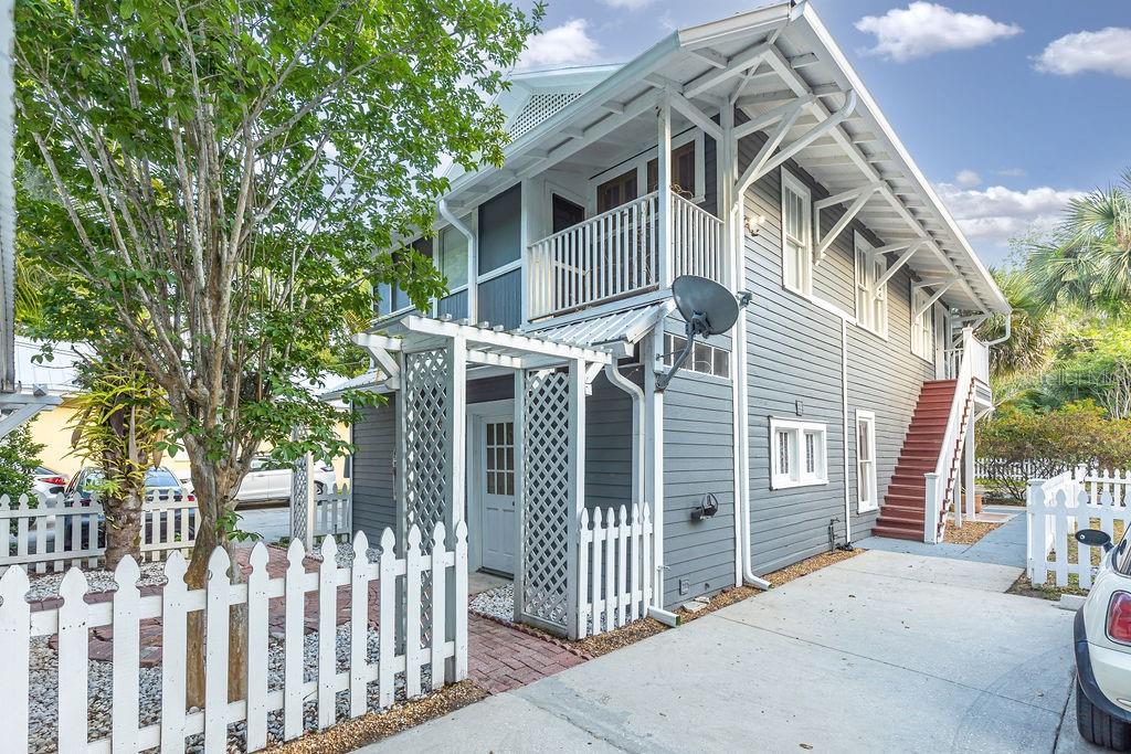 205 E VOORHIS AVE, DELAND, FL, 32724