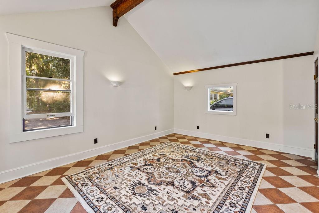 205 E VOORHIS AVE, DELAND, FL, 32724